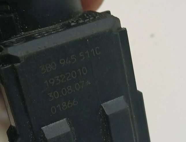AUDI A4 B7/8E (2004-2008) Bremžu pedāļa sensors Varde 3B0945511C 29744437