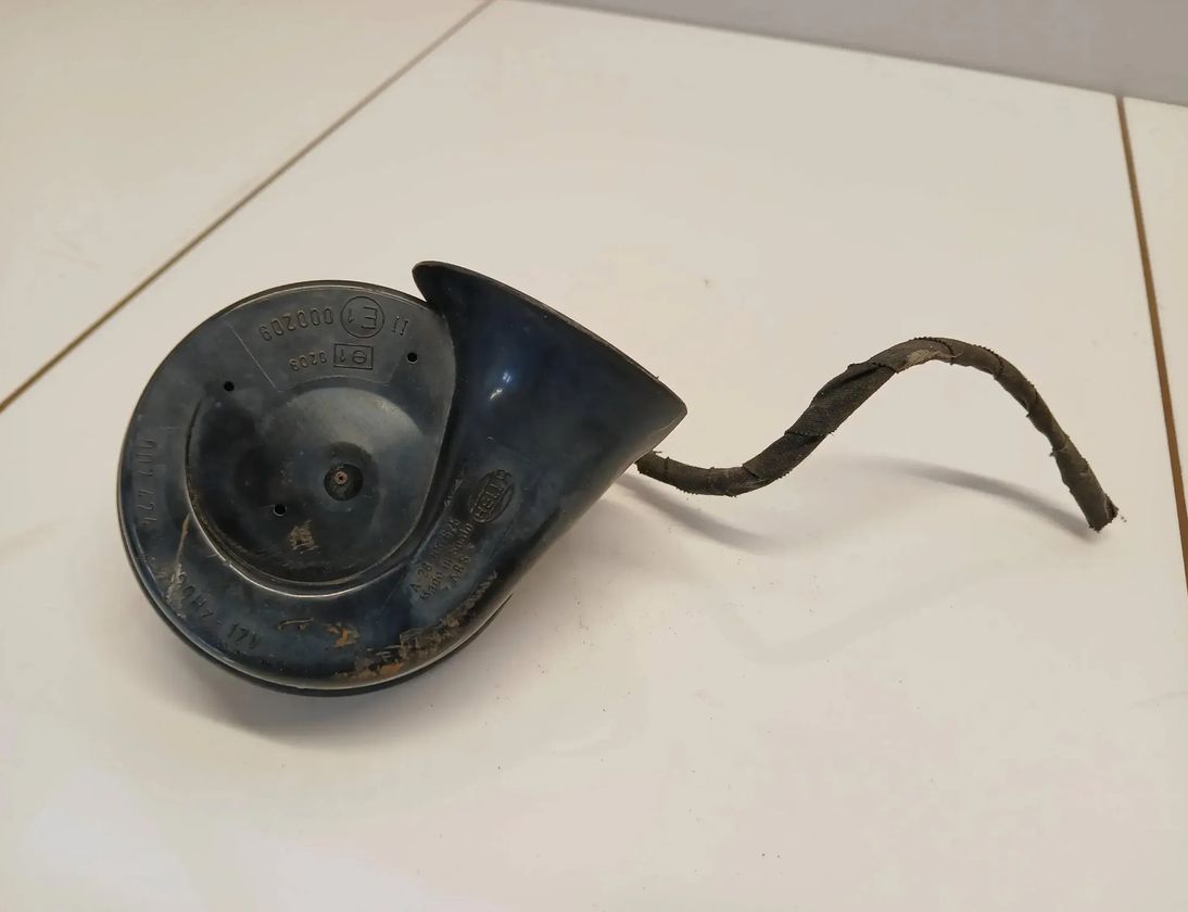 AUDI A4 B7/8E (2004-2008) Horn Signal E1000209 29748073