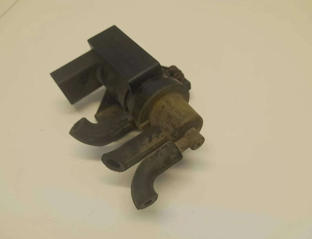 VOLKSWAGEN Crafter 1 generation (2006-2016) Вакуумный клапан 1K0906627A 29753786