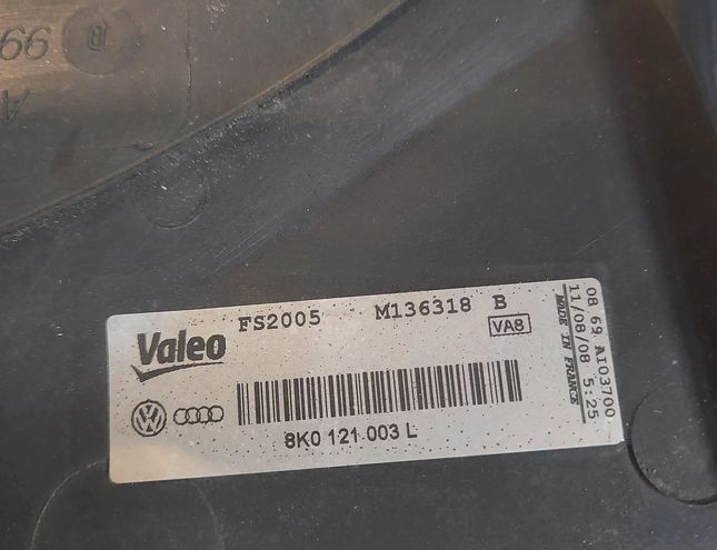 AUDI A4 B7/8E (2004-2008) Dzinēja dzesēšanas ventilators/difuzors M136318B,8K0121003L 29755809