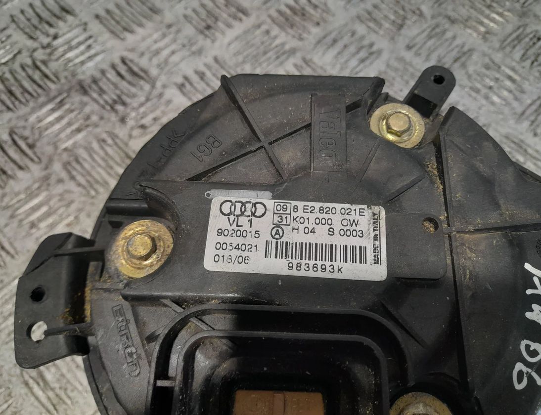 AUDI A4 B7/8E (2004-2008) Печка салона 8E2820021E 29757485