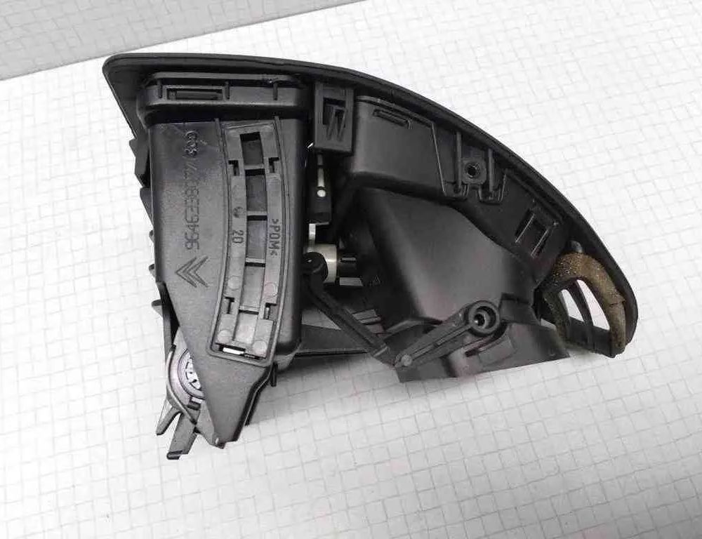 CITROËN C4 1 generation (2004-2011) Вентиляционные отверстия в приборной панели 9646338077 32499468