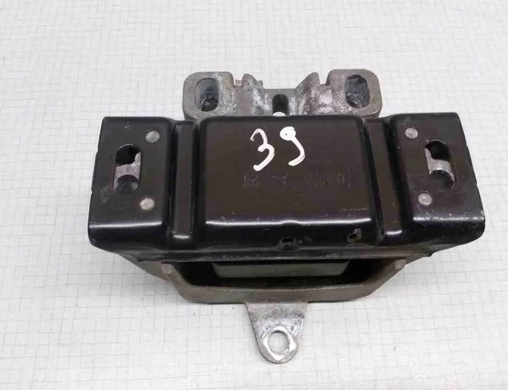 VOLKSWAGEN Golf 4 generation (1997-2006) Подушка коробки передач 1J0199555 32499714