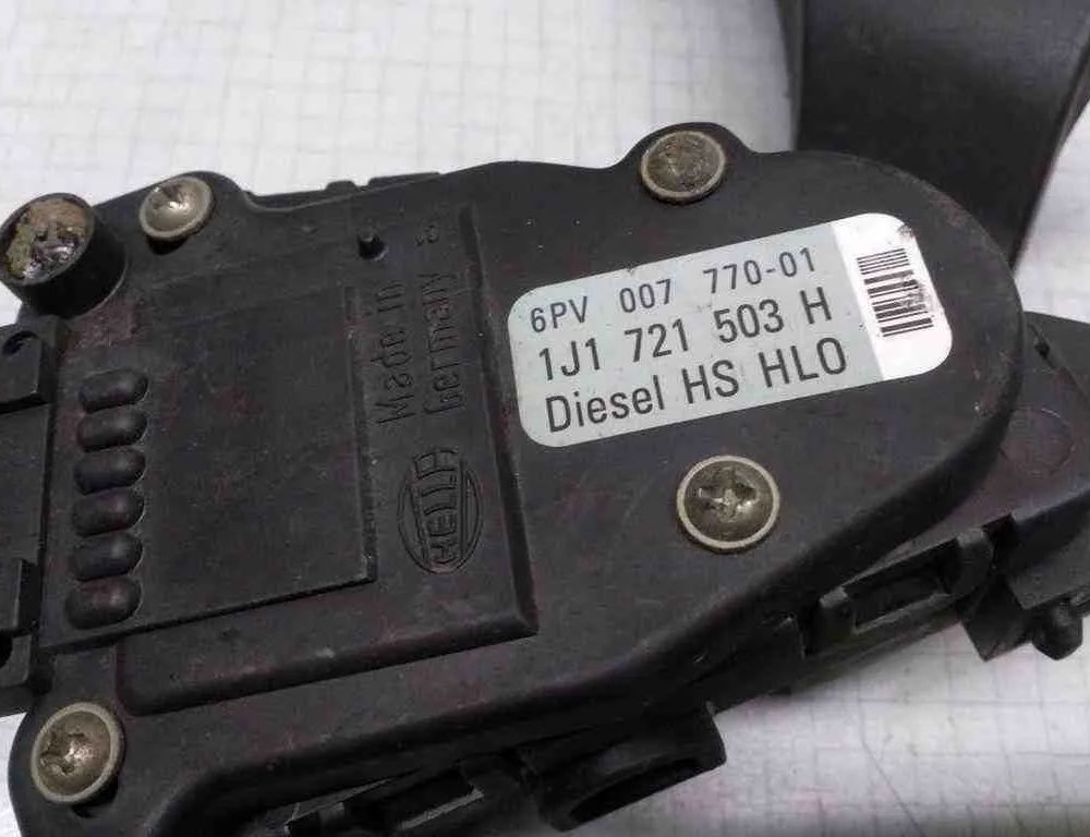 VOLKSWAGEN Golf 4 generation (1997-2006) Akseleratora / gāzes pedālis 6PV00777001,1J1721503H 32500676