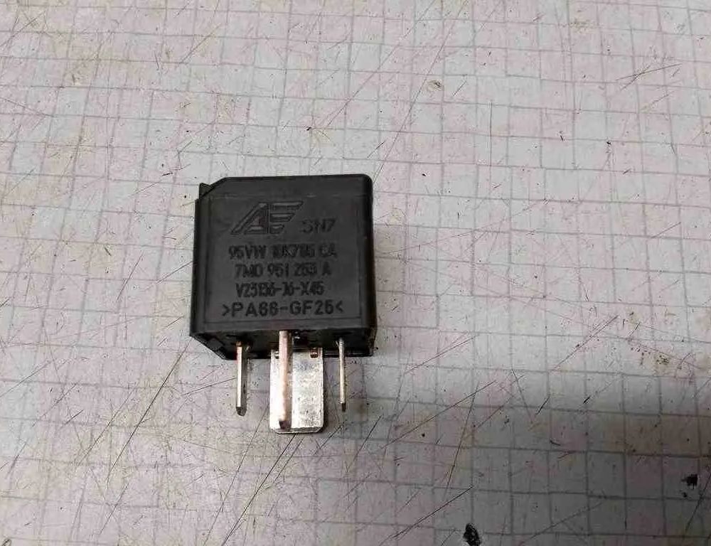 VOLKSWAGEN Transporter T5 (2003-2015) Реле 7M0951253A,95VW10K705CA 32500948