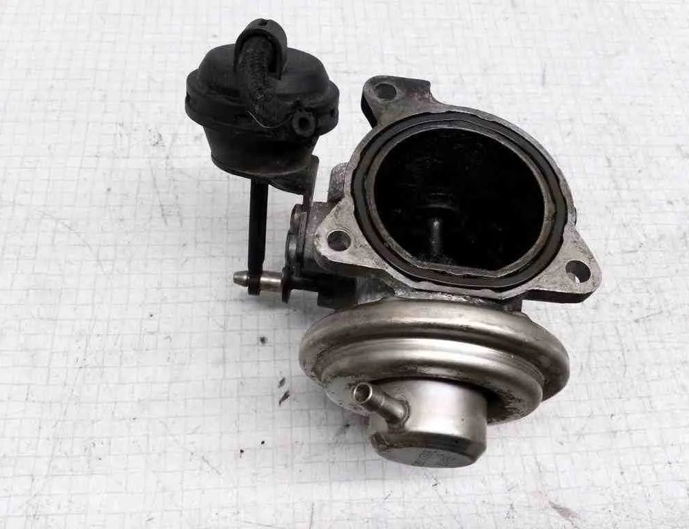 VOLKSWAGEN Passat B5 (1996-2005) EGR Valve 038129637,038131501E 32501654