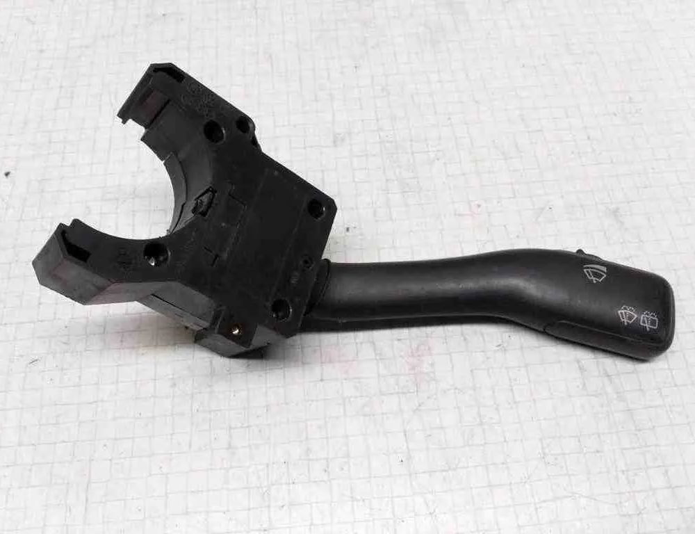 VOLKSWAGEN Golf 4 generation (1997-2006) Wiper Control 32506680