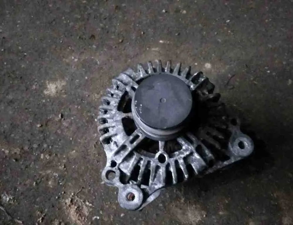VOLKSWAGEN Passat B5 (1996-2005) Alternator 06F903023C 32514301