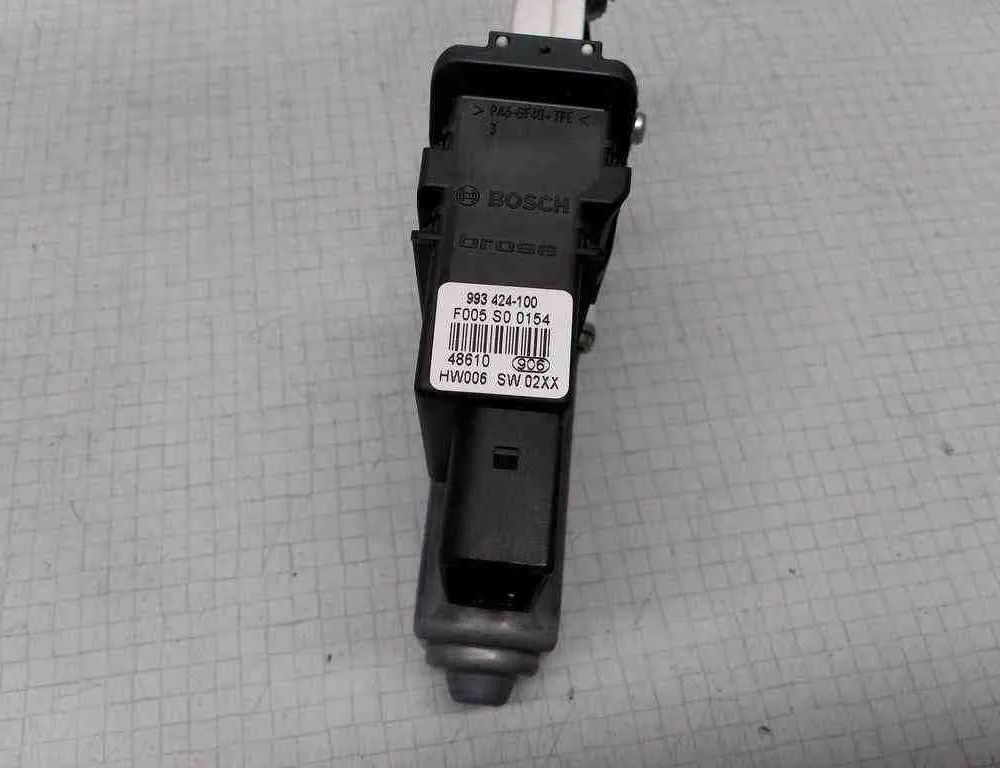 VOLKSWAGEN Golf 8 generation (2019-2023) Aizmugurējo kreiso durvju loga pacēlāja motorīts 1K4839401C,993424100 32521688