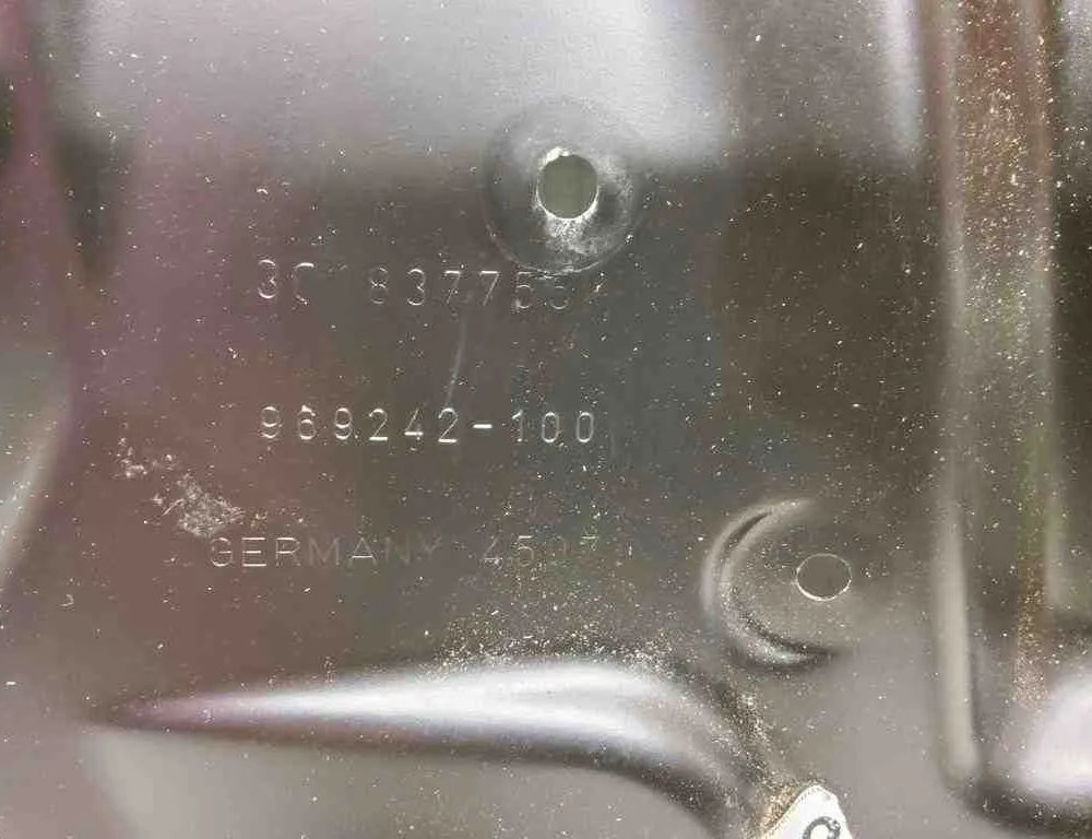 VOLKSWAGEN Passat B7 (2010-2015) Priekšējo kreiso durvju logu pacēlājs 98873101,969242100 32544960