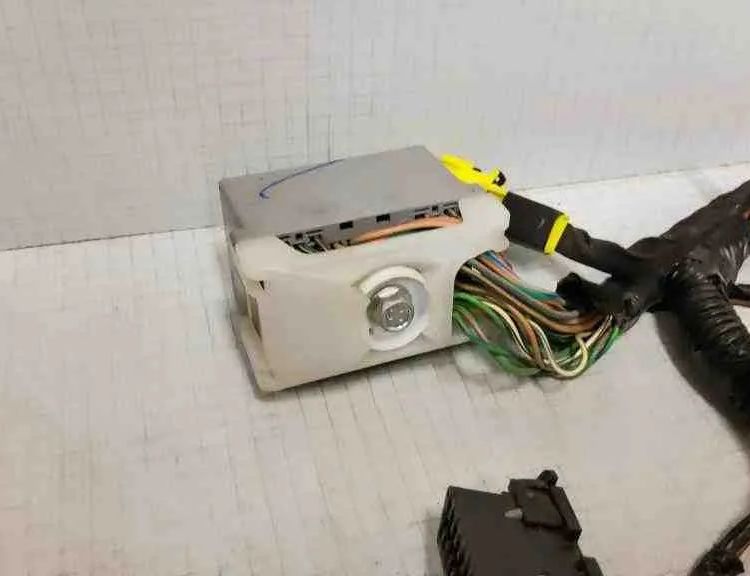 JEEP Grand Cherokee 4 generation (WK) (2004-2024) Kabeļi / vadi E1616238,8567211,3B211184,1326490,X40006601X,56042559,111663,39290801A,814191693,19243931,MK1D15115,020411,3B211148,301115,6121171,56021253,1116907,014520152,59Z074000,13260182,914191701,1117923,11579E131,816238,855722 32555162