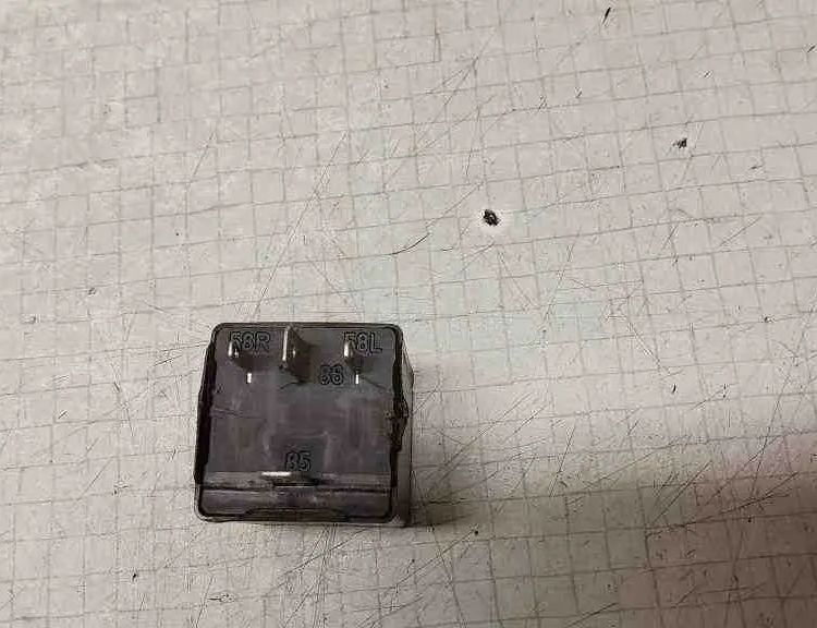 VOLKSWAGEN Passat B7 (2010-2015) Relejs 00488504,036,3A0951307 32556202