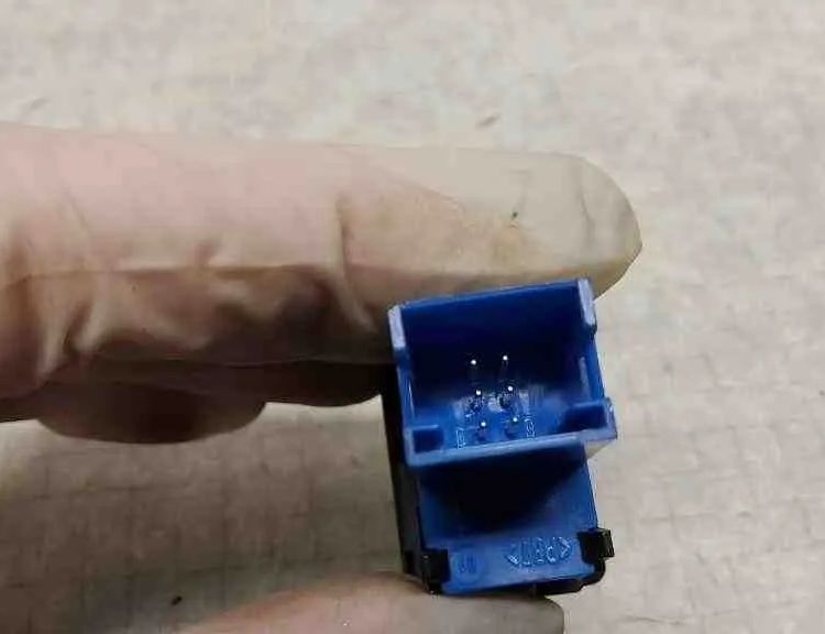 ROVER 25 1 generation (1999-2005) Rear window heating switch 32558980