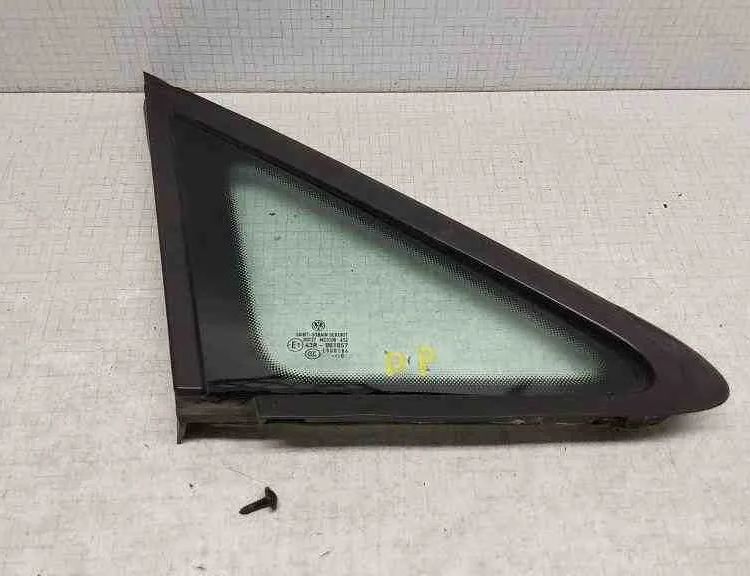 VOLKSWAGEN Caddy 3 generation (2004-2015) Переднеяя правая фортка E143R001057,E000184,2K0845412G 32558994