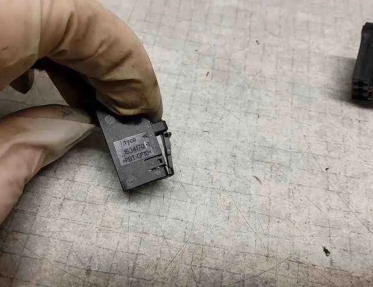 AUDI A4 B5/8D (1994-2001) Дверные кабели спереди справа 8E1971035DF,15345338,8Z0919238,8E0973754A,1J0972977,Y662611037,19649528,4B0972623,4B0971942,8E0971980,7M3959869 32559115