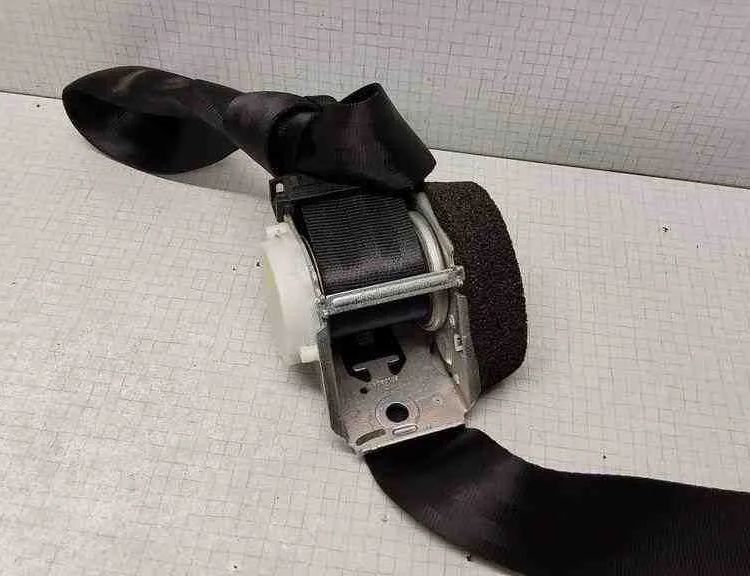 CITROËN C5 2 generation (2008-2017) Aizmugurējā kreisā drošības josta 33037442,33035173,96561744XX,E1040907,00052287,33060135 32560225