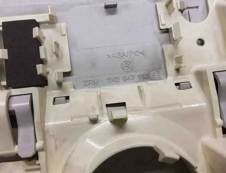 VOLKSWAGEN Golf 5 generation (2003-2009) Interior Lighting 1K0947105,025037725,1K0947133,025037724 32560448