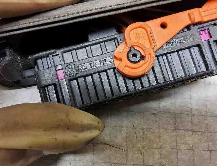 VOLKSWAGEN Golf 5 generation (2003-2009) Front Left Door Cables 1K9120AL,1K0971975,4D0972704,1J0973715,1J0972977G,1K0959843C,19694902,1K0937702C,0310305A,1K0972776,016297BC,3B0972712,6098488,6Q0972706A,1J0973119 32561770