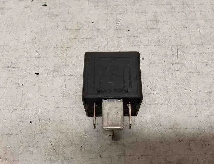 SEAT Leon 1 generation (1999-2005) Реле 7M0951253A,V23136J6X45 32562212