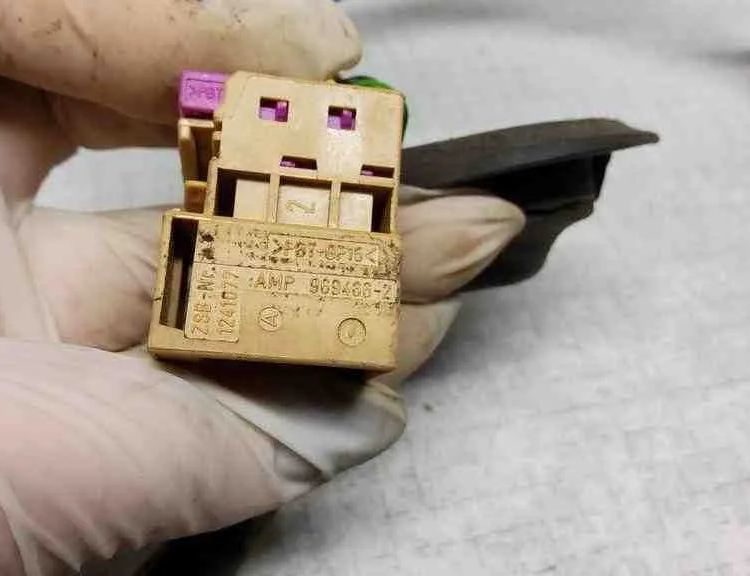 VOLKSWAGEN Transporter T5 (2003-2015) Дверные кабели передние левые 4F0937733B,16709901,1J0973714,4F0972483,6Q0971633A,8K0973754,1K0972961,7H0971905,4D0972704 32563065