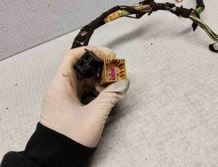 VOLKSWAGEN Transporter T5 (2003-2015) Дверные кабели передние левые 4F0937733B,16709901,1J0973714,4F0972483,6Q0971633A,8K0973754,1K0972961,7H0971905,4D0972704 32563065