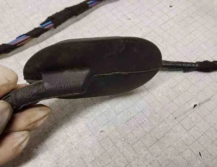 VOLKSWAGEN Transporter T5 (2003-2015) Дверные кабели передние левые 4F0937733B,16709901,1J0973714,4F0972483,6Q0971633A,8K0973754,1K0972961,7H0971905,4D0972704 32563065