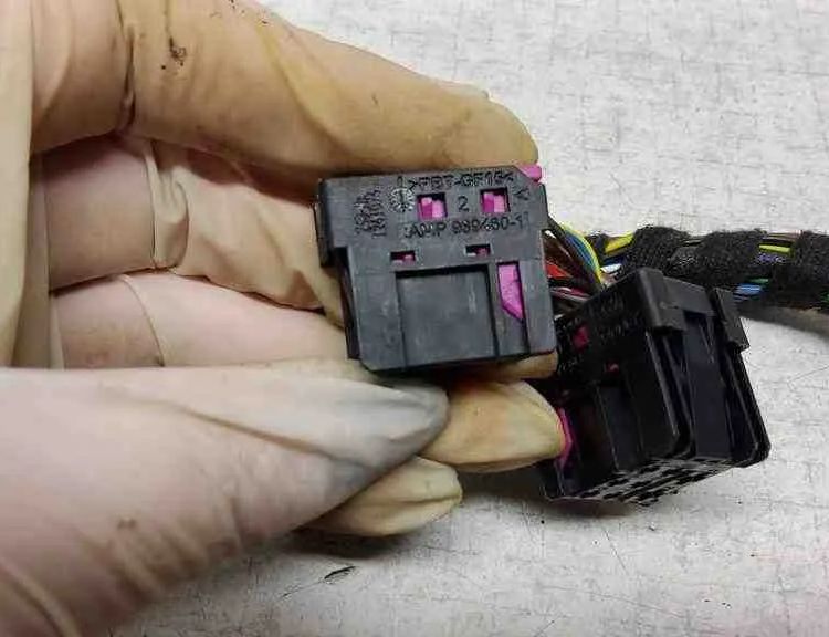 VOLKSWAGEN Transporter T5 (2003-2015) Priekšējo kreiso durvju elektroinstalācija 1J0972704,7H097111,1J0973714,8E0971980,8E0973754B,6Q0959381,6Q0959383,7H0971905,600971633 32563616