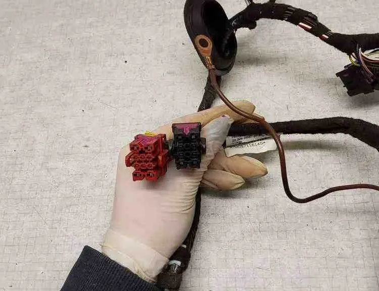 VOLKSWAGEN Transporter T5 (2003-2015) Priekšējo kreiso durvju elektroinstalācija 1J0972704,7H097111,1J0973714,8E0971980,8E0973754B,6Q0959381,6Q0959383,7H0971905,600971633 32563616