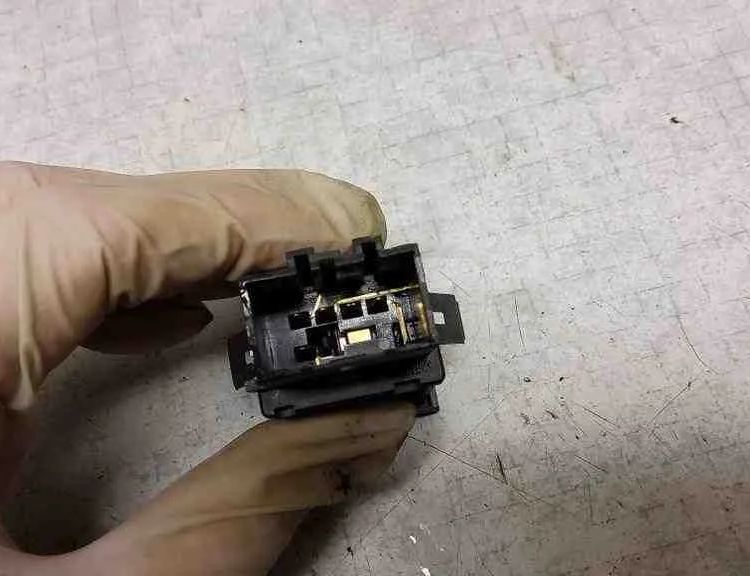 VOLKSWAGEN Transporter T5 (2003-2015) Кнопка обогрева заднего стекла 7E0959621 32563984