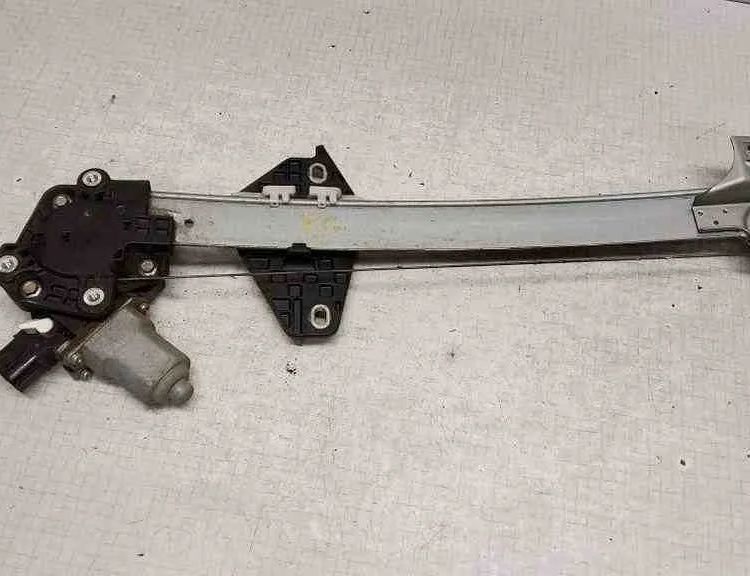 HONDA Civic 8 generation (2005-2012) Aizmugurējo kreiso durvju logu pacēlājs 611040,CM012280 32564249