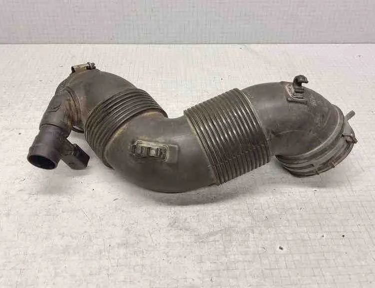 VOLKSWAGEN Caddy 3 generation (2004-2015) Other tubes 3C0129654N,446196605 32565169