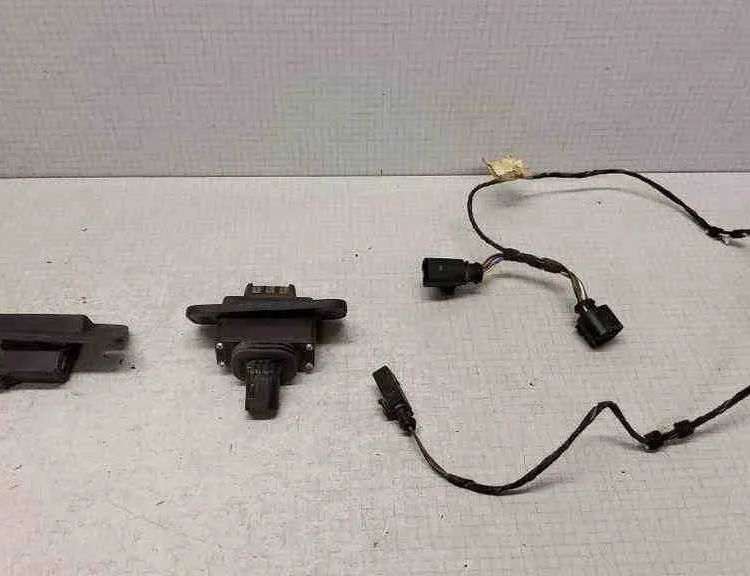 VOLKSWAGEN Caddy 3 generation (2004-2015) Durvju kontaktu savienotājs 10400167310,1J0973803,2K5907438,3B0973813,1J0973713,10017290,2K5907496,22400167510 32565474