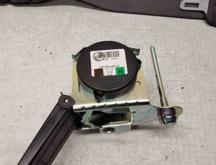 OPEL Astra J (2009-2020) Front Right Seatbelt PP601851900,616621600,F13296212,604512200,605123900,560834801E,N13296172 32565536