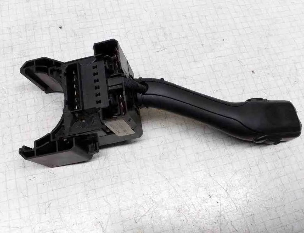 VOLKSWAGEN Golf 5 generation (2003-2009) Wiper Control 4B0953503H,CZK0301202032 32622121