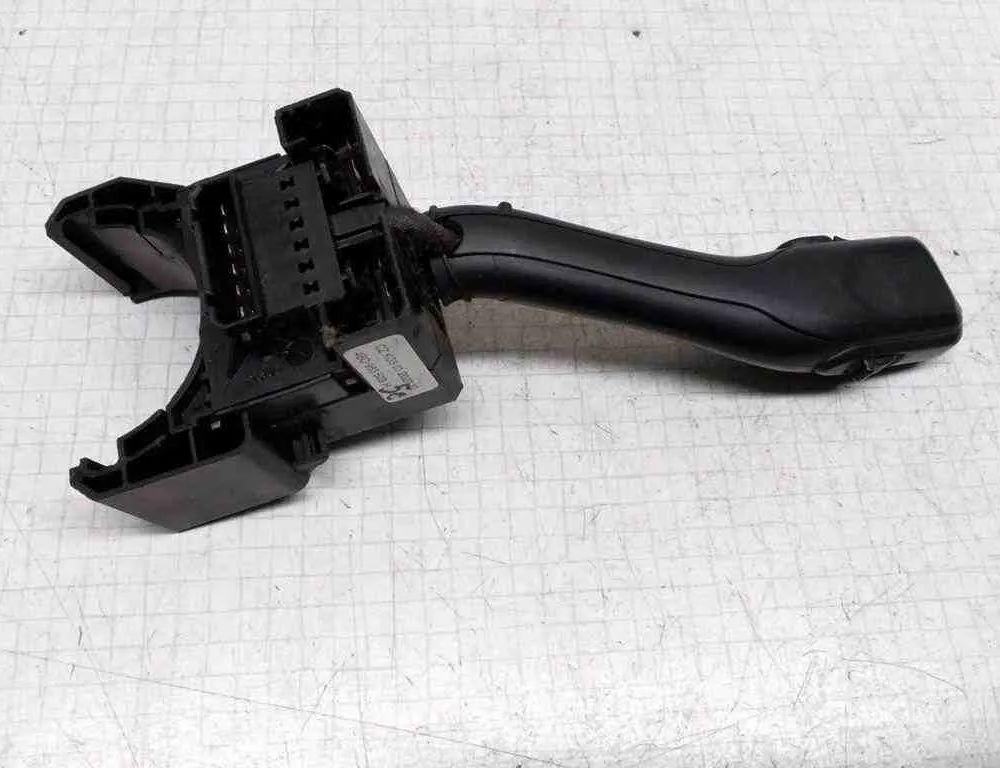 VOLKSWAGEN Golf 5 generation (2003-2009) Stikla tīrītāja rokturis 4B0953503H,CZK0301202032 32622128