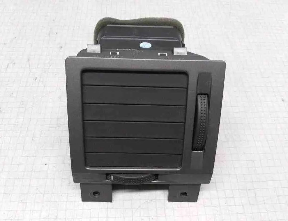 OPEL Vectra C (2002-2005) Вентиляционные отверстия в приборной панели 9177169,230635620 32624661