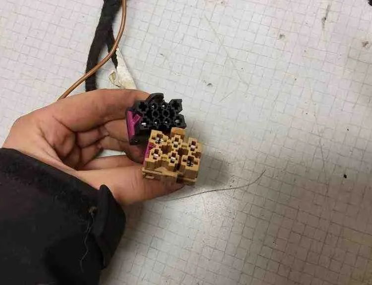 VOLKSWAGEN Transporter T5 (2003-2015) Дверные кабели передние левые 32628721