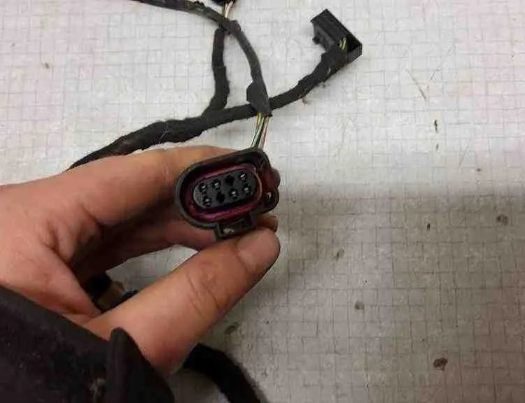 VOLKSWAGEN Transporter T5 (2003-2015) Дверные кабели передние левые 32628721