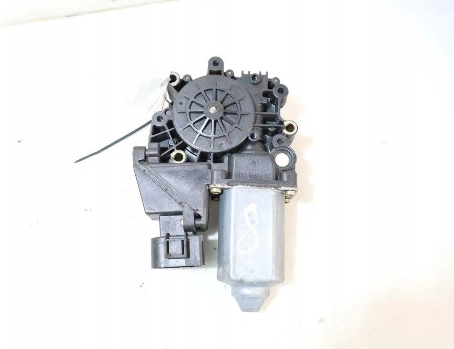 AUDI A4 B8/8K (2011-2016) Front Right Door Window Control Motor 113849-113 32892840