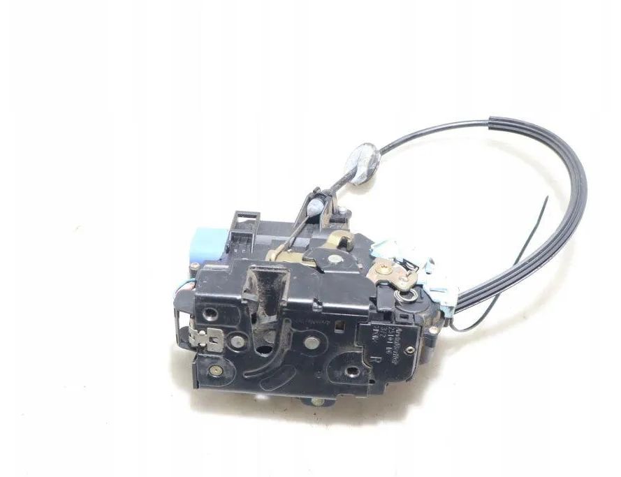 VOLKSWAGEN Caddy 4 generation (2015-2020) Priekšējo labo durvju slēdzene 32898135