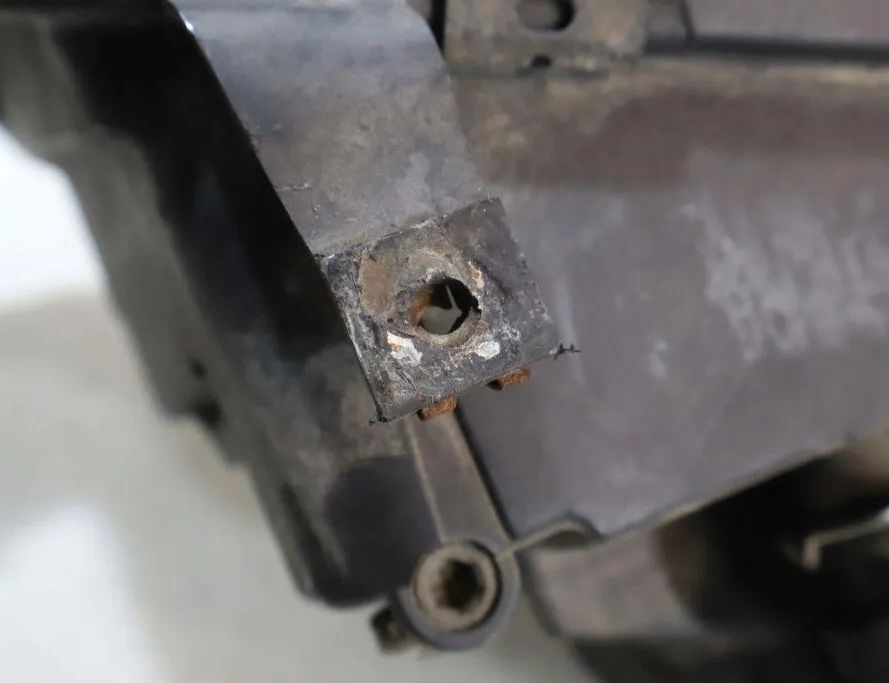 AUDI A6 C6/4F (2004-2011) Фара передняя правая 32900633