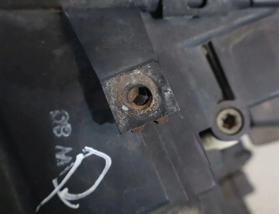 AUDI A6 C6/4F (2004-2011) Фара передняя правая 32900633