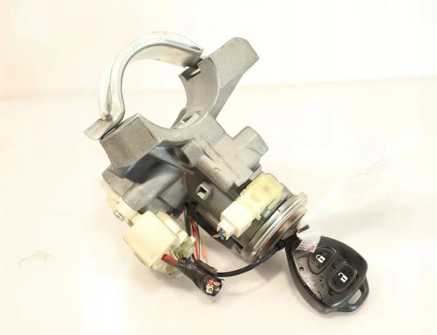 TOYOTA Corolla Verso 1 generation (2001-2009) Замок зажигания 32902119