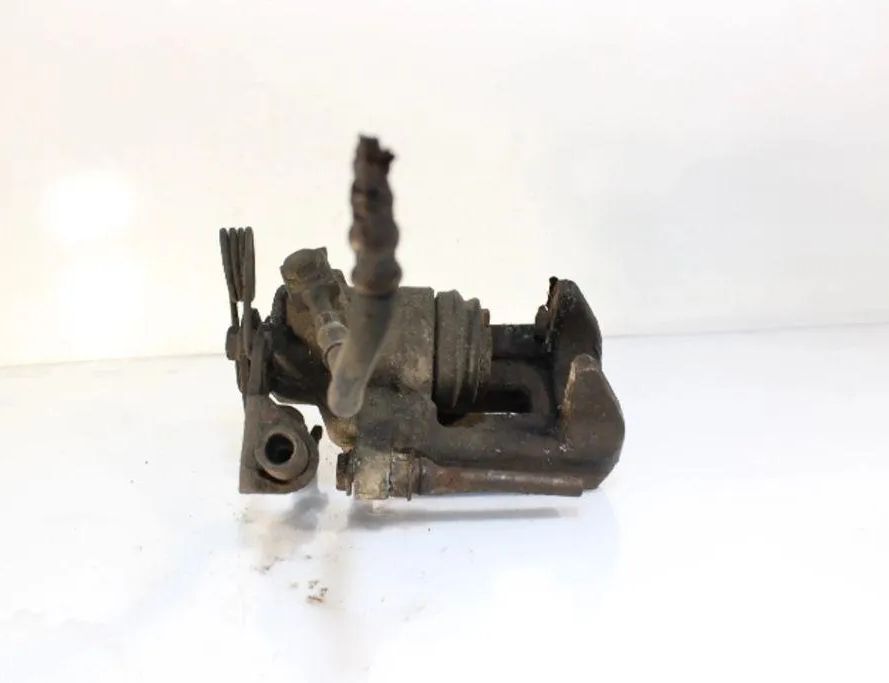 AUDI A6 allroad C5 (2000-2006) Rear Right Brake Caliper 32903056