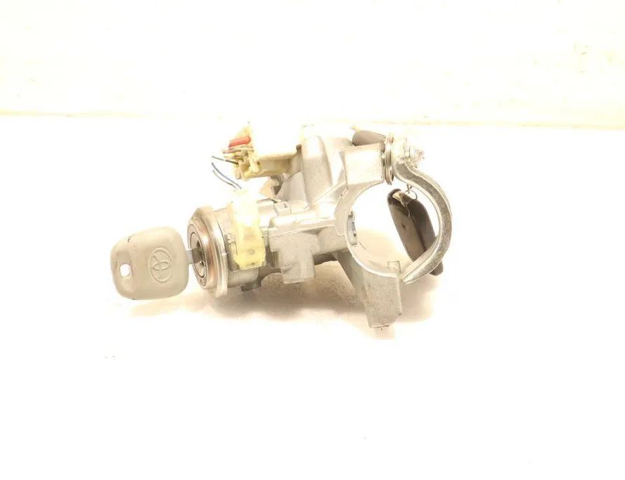 TOYOTA Corolla Verso 1 generation (2001-2009) Замок зажигания 32909192