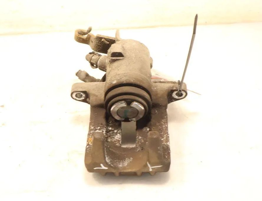 SKODA Octavia 2 generation (2004-2013) Aizmugurējais labais bremžu suports 32909305