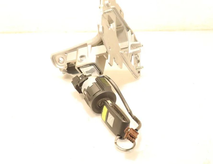 CITROËN C4 Picasso 1 generation (2006-2013) Замок зажигания 32909453