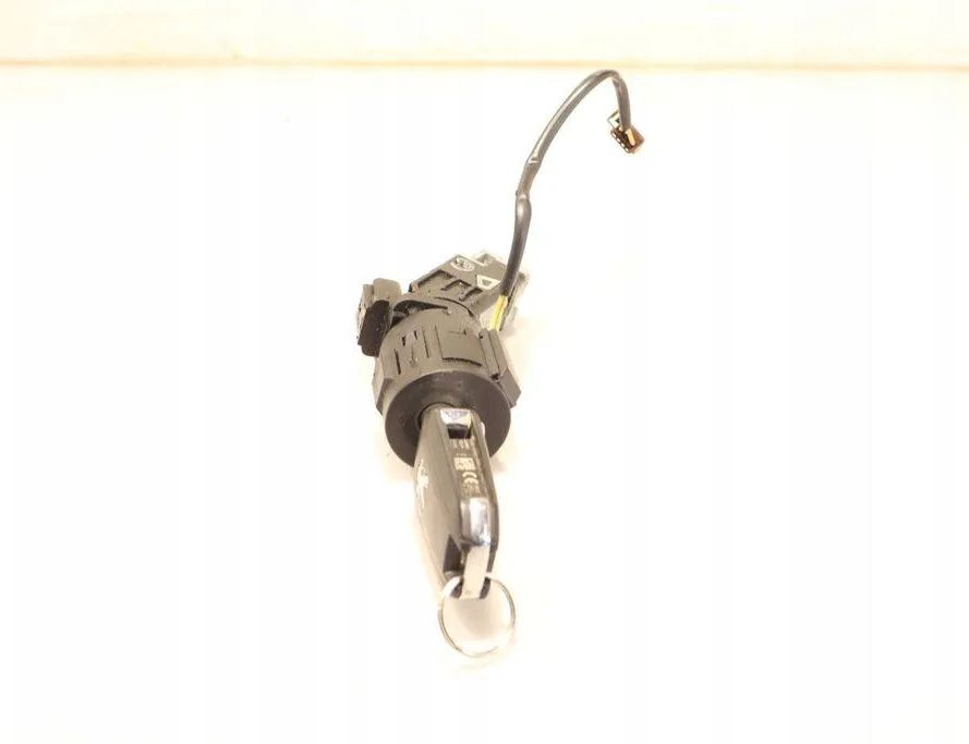 PEUGEOT 308 T9 (2013-2021) Ignition Lock 32911134