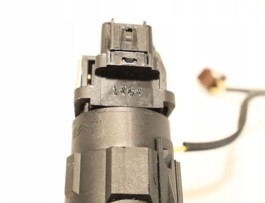 PEUGEOT 308 T9 (2013-2021) Ignition Lock 32911134