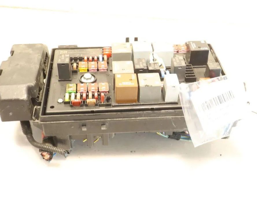 OPEL Astra J (2009-2020) Fuse Box 32914815
